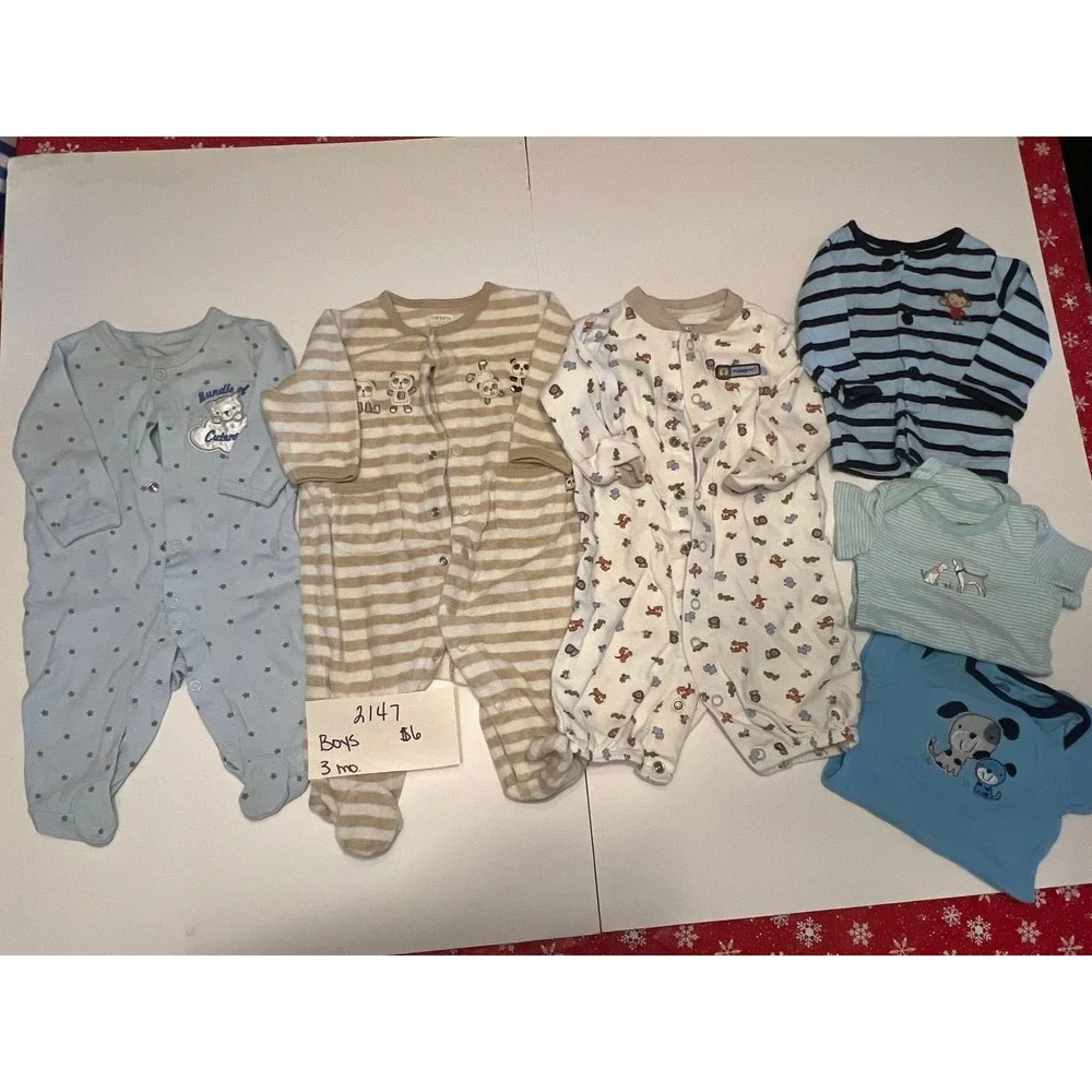 Boys 3‎ month sleepers and clothes (2147)